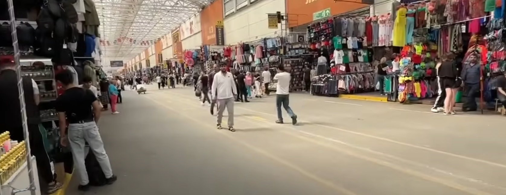 Sunday Market St Petersburg 