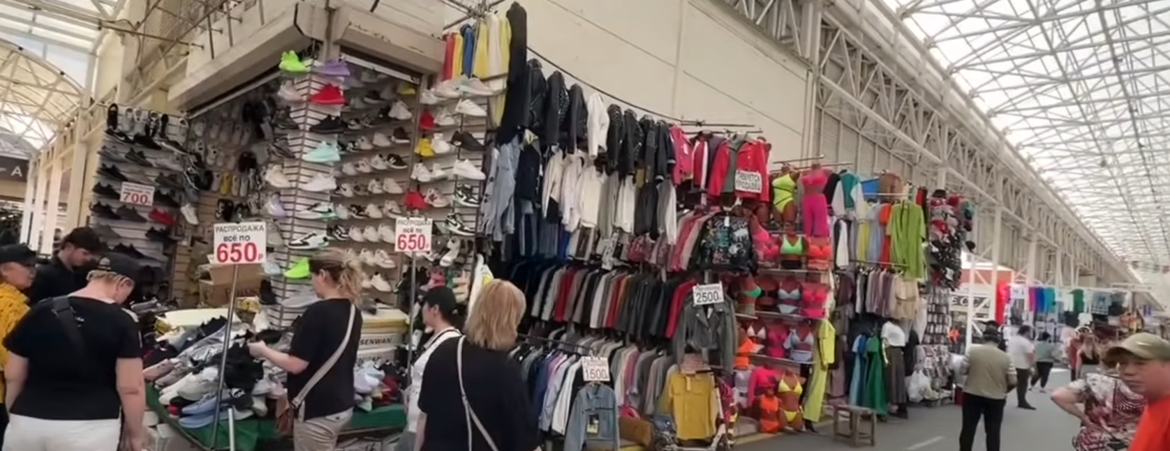 Torzhkovsky Market St Petersburg 